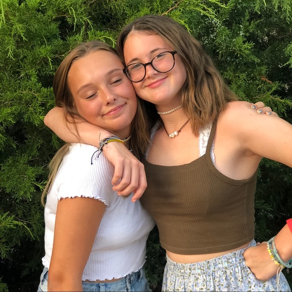 Meet your Posher, Ally - Picture 7 of 8